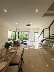 Lornie Road (D11), Terrace #518658821